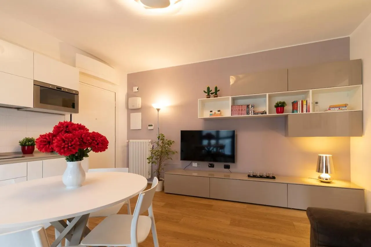 Navigli Stylish Home Milan