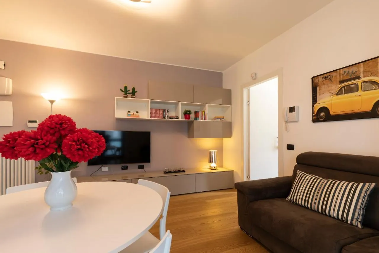 Navigli Stylish Home Milan