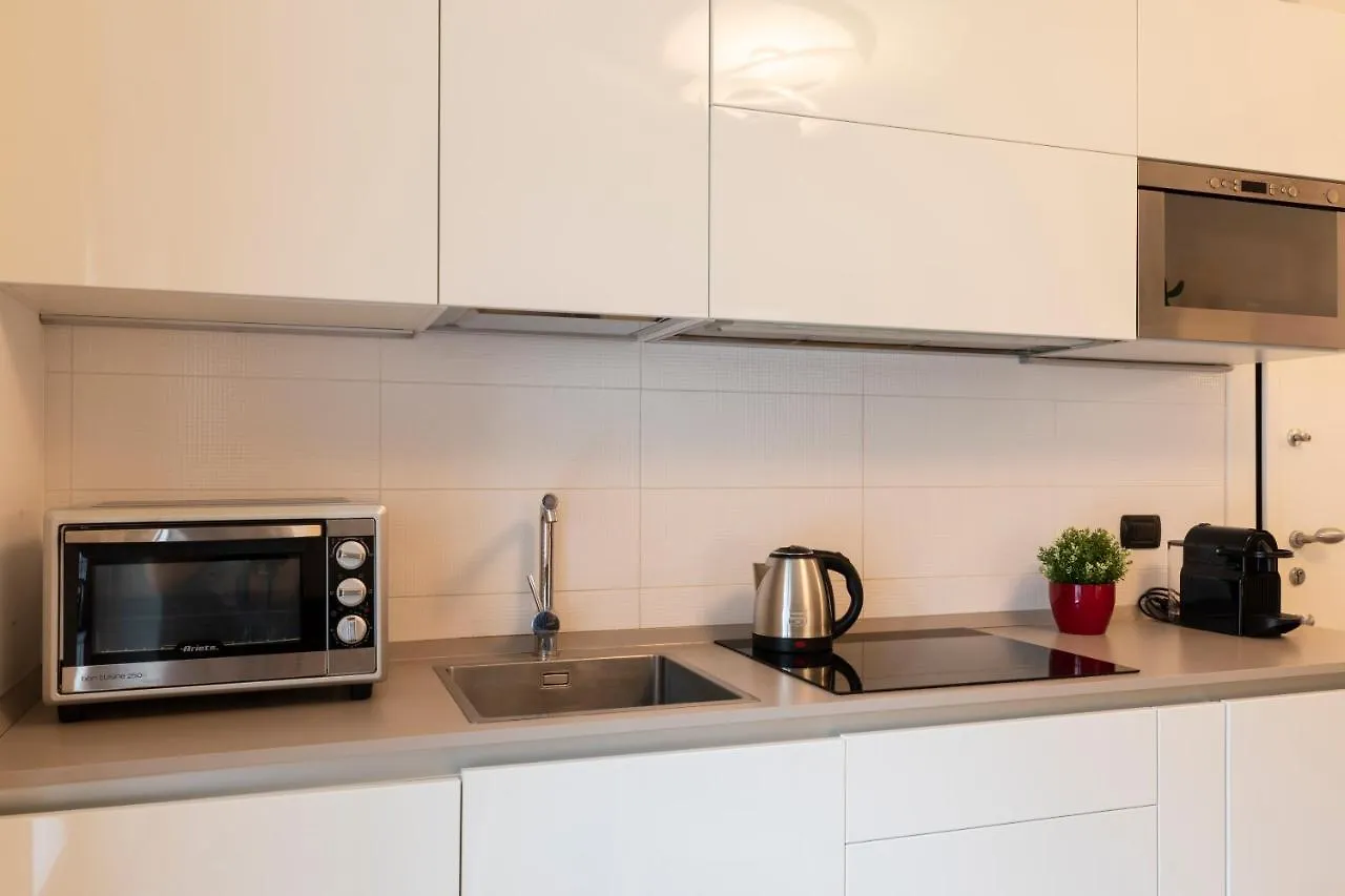 Navigli Stylish Home Milan Italy
